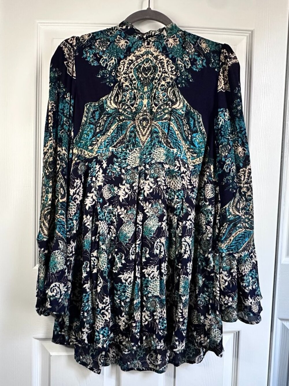 Free People Women Small Blue Paisley Bell Sleeve Open Back Mini Dress Tunic Boho